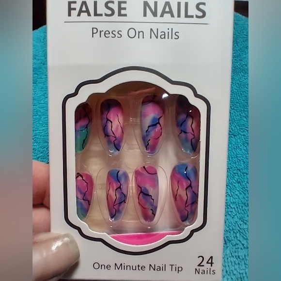 Press on nails purple pink lightning multicolor colorful nail set - Picture 3 of 3